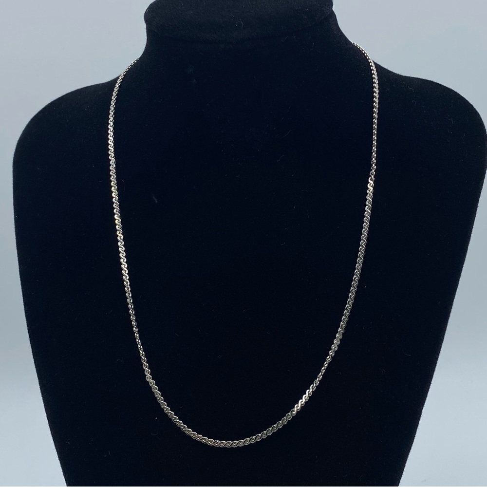 Vintage Monet Silver Tone Chain Necklace Short Collar S Link Minimalist Signed
